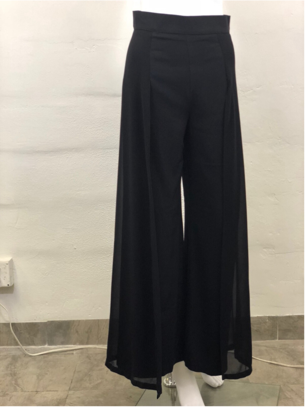 lalou black pants women veil on the sides S/M